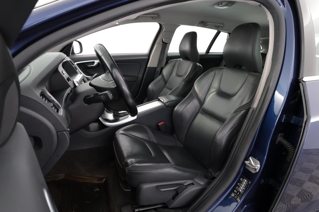 VOLVO V60 2014
