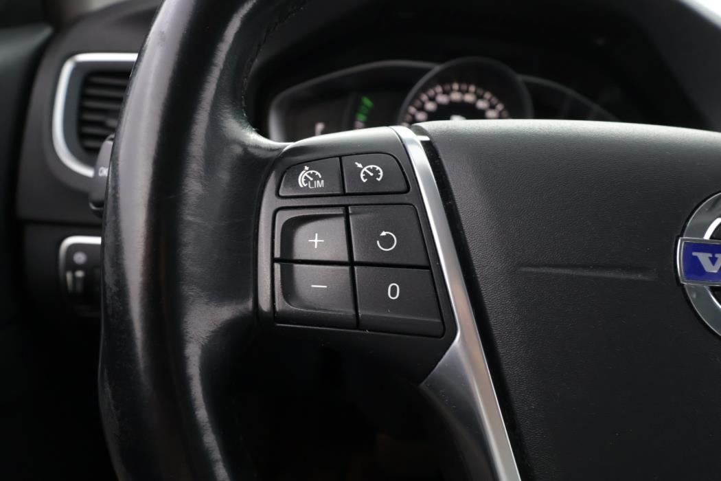 VOLVO V60 2014