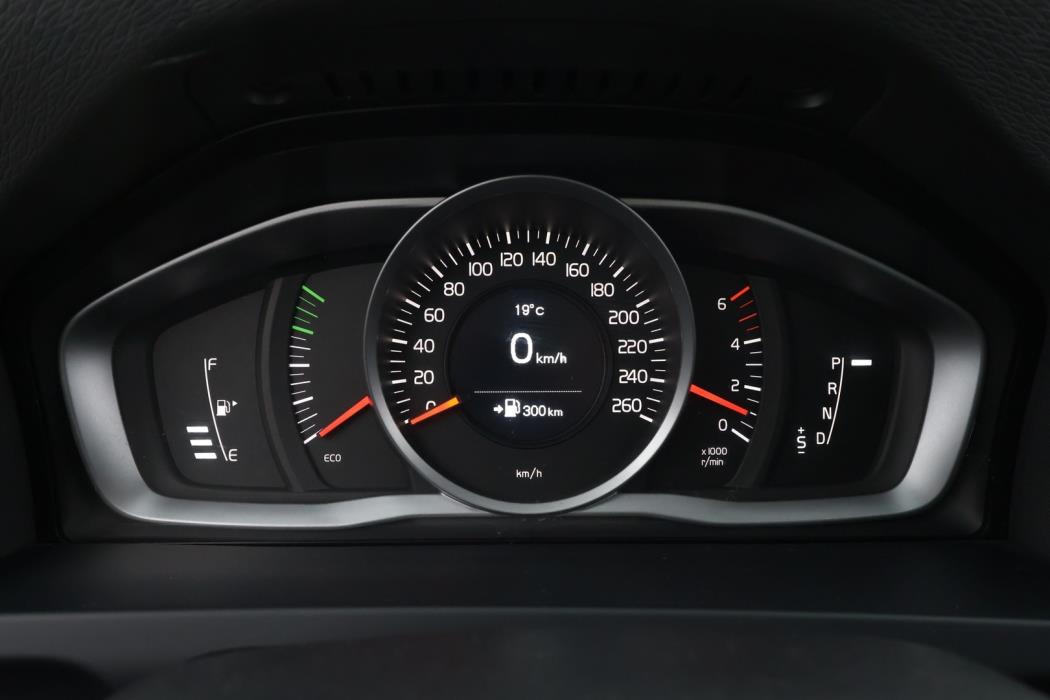 VOLVO V60 2014