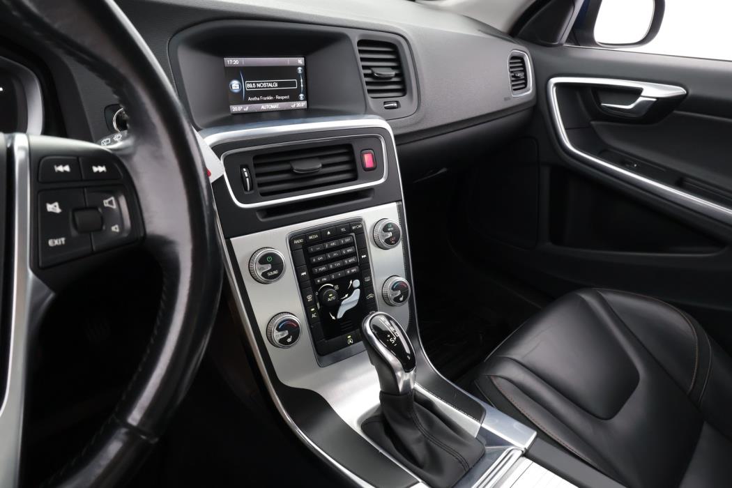 VOLVO V60 2014