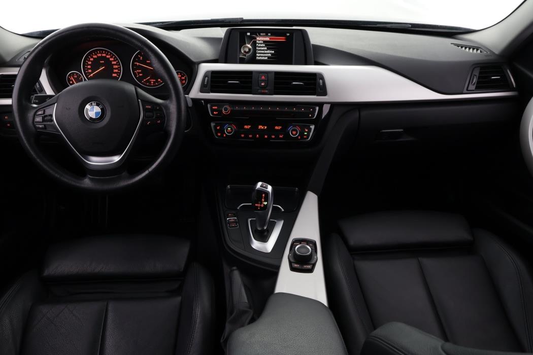 BMW 318 2017