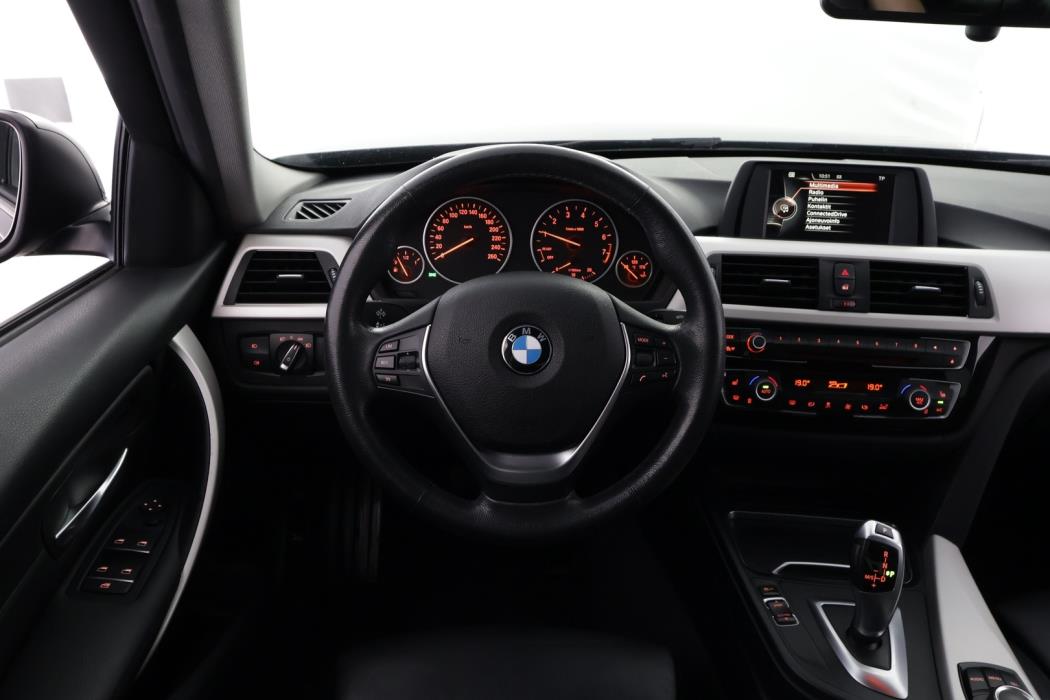 BMW 318 2017