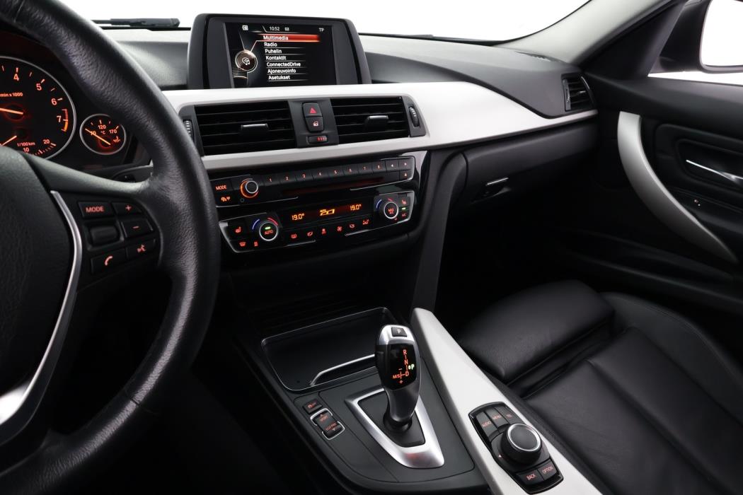 BMW 318 2017