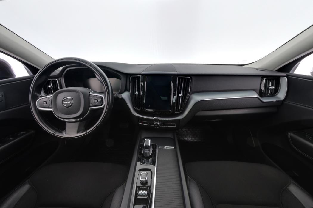 VOLVO XC60 2018