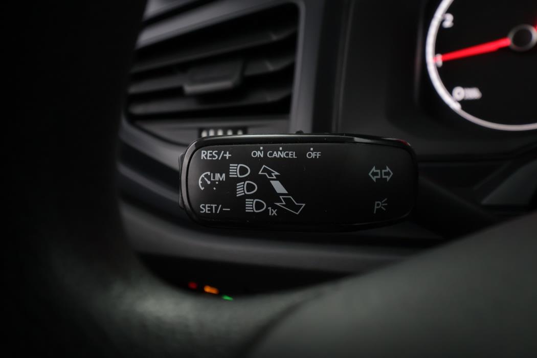 VOLKSWAGEN Polo 2018
