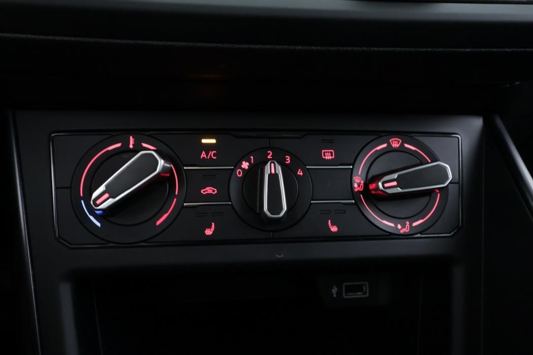 VOLKSWAGEN Polo 2018