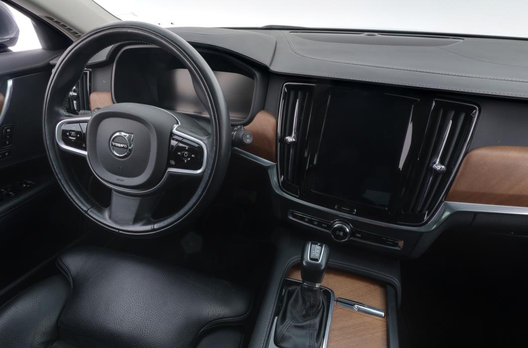 VOLVO V90 2019
