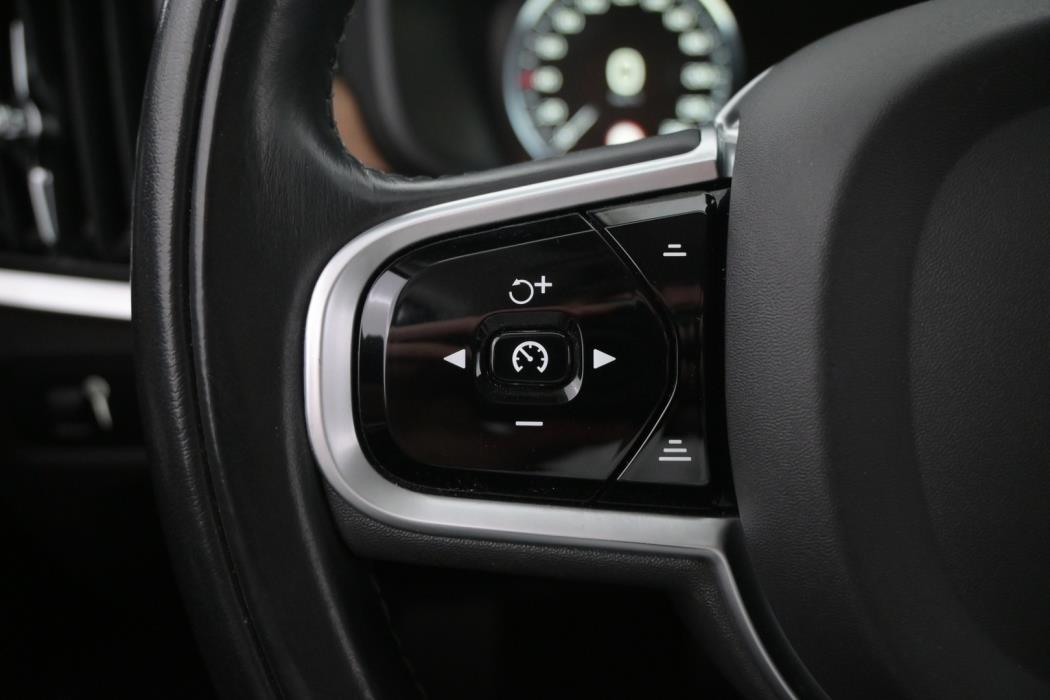 VOLVO V90 2019