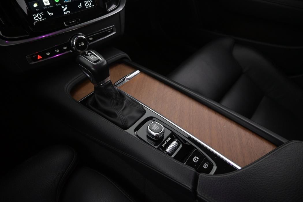 VOLVO V90 2019