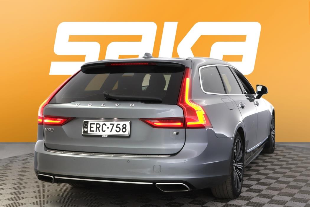 VOLVO V90 2019