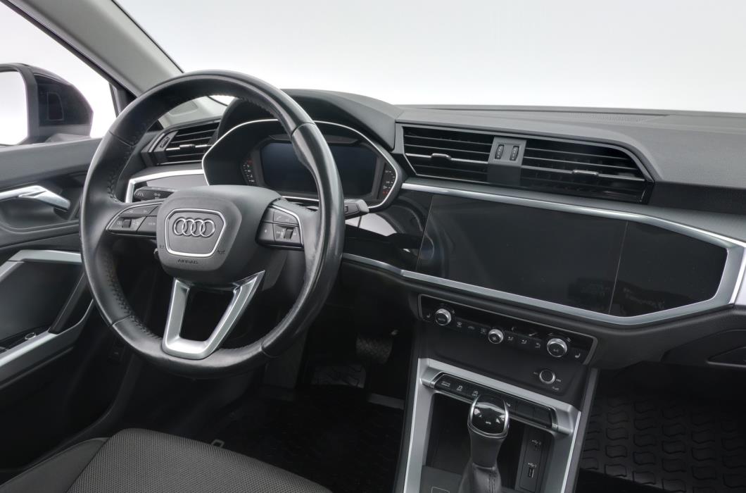 AUDI Q3 2019
