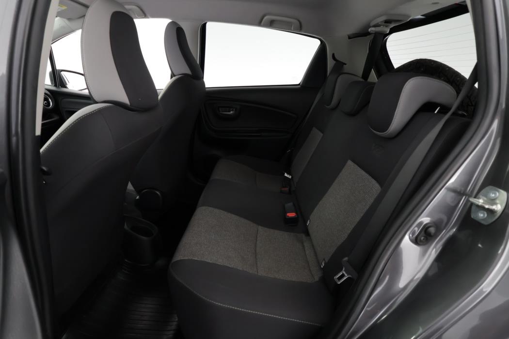 TOYOTA Yaris 2019