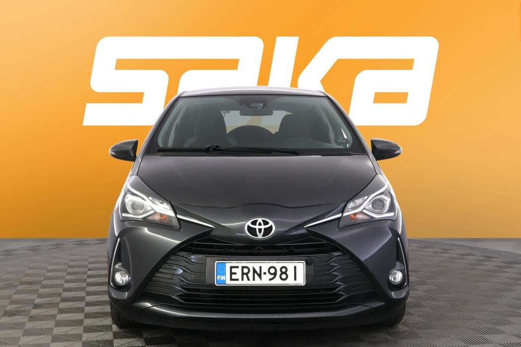 TOYOTA Yaris 2019