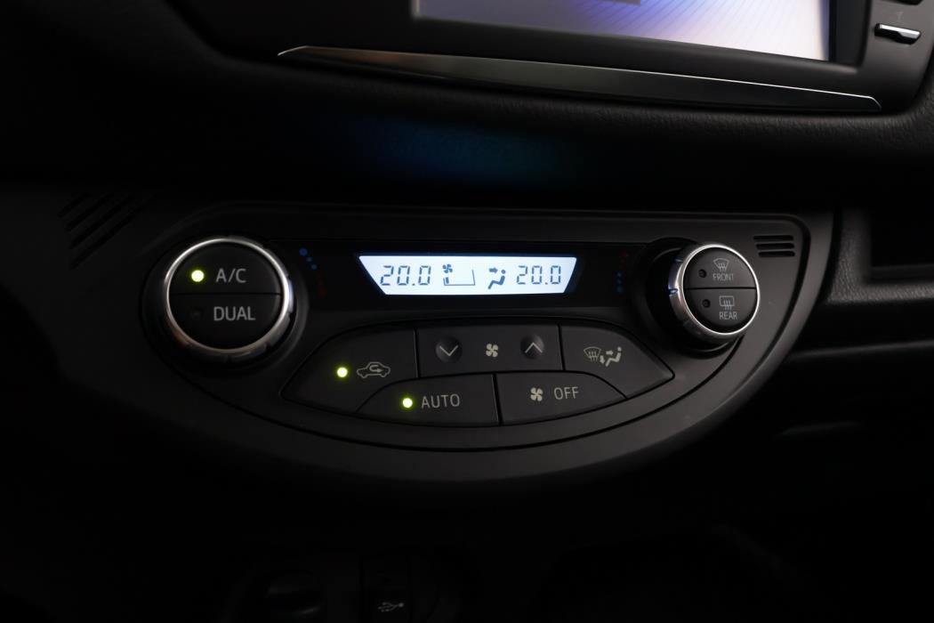 TOYOTA Yaris 2019