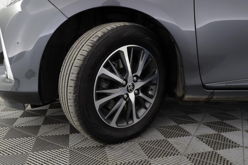 TOYOTA Yaris 2019