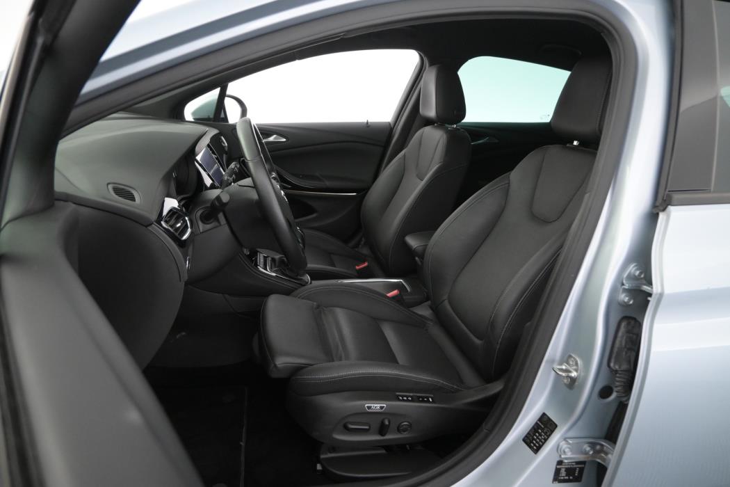 OPEL Astra 2020