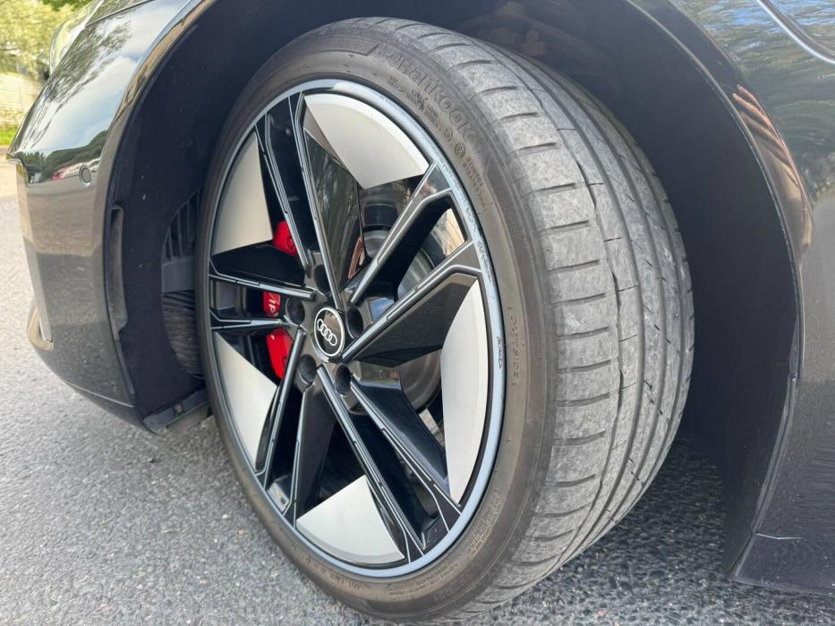 AUDI E-TRON GT RS 2022