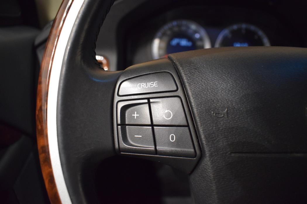 VOLVO V70 2008