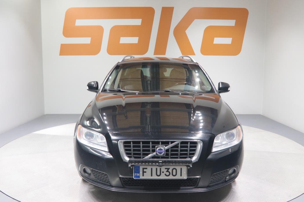 VOLVO V70 2008