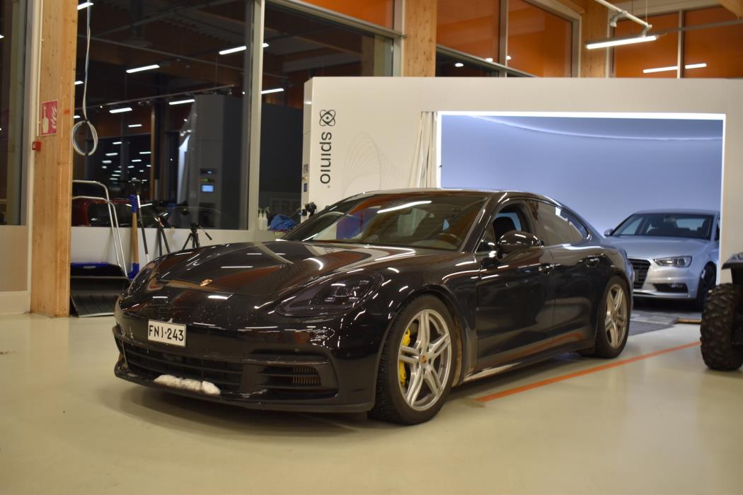 PORSCHE Panamera 2018