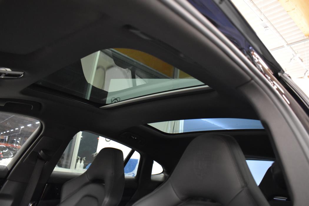 PORSCHE Panamera 2018