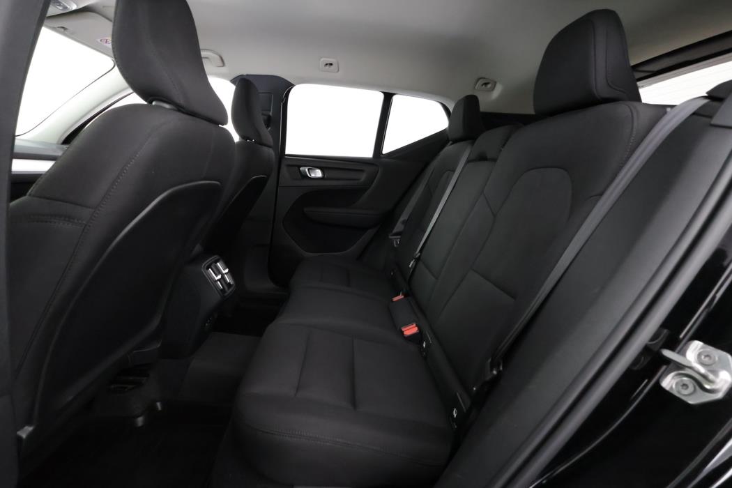 VOLVO XC40 2019