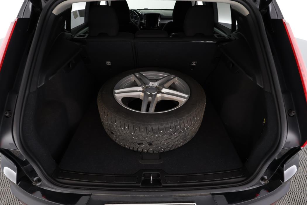 VOLVO XC40 2019