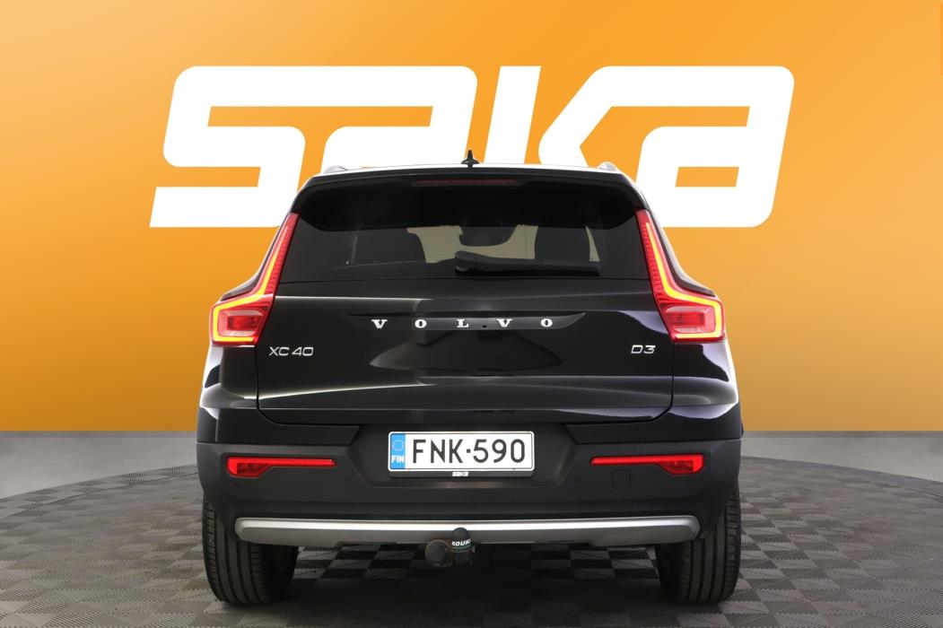 VOLVO XC40 2019