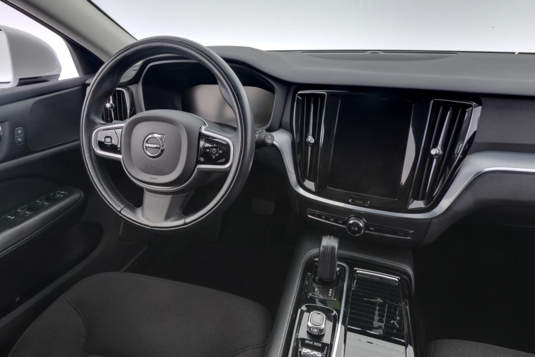 VOLVO V60 2021