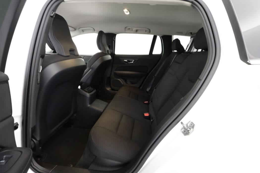 VOLVO V60 2021