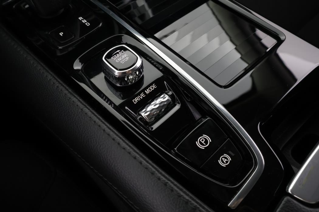 VOLVO V60 2021