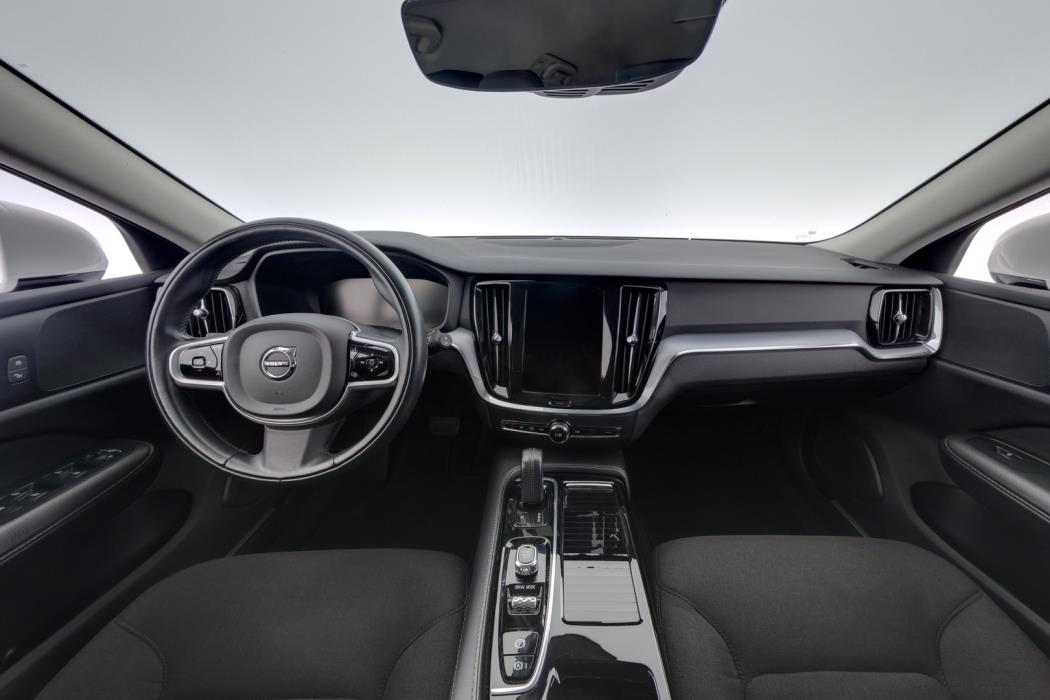 VOLVO V60 2021