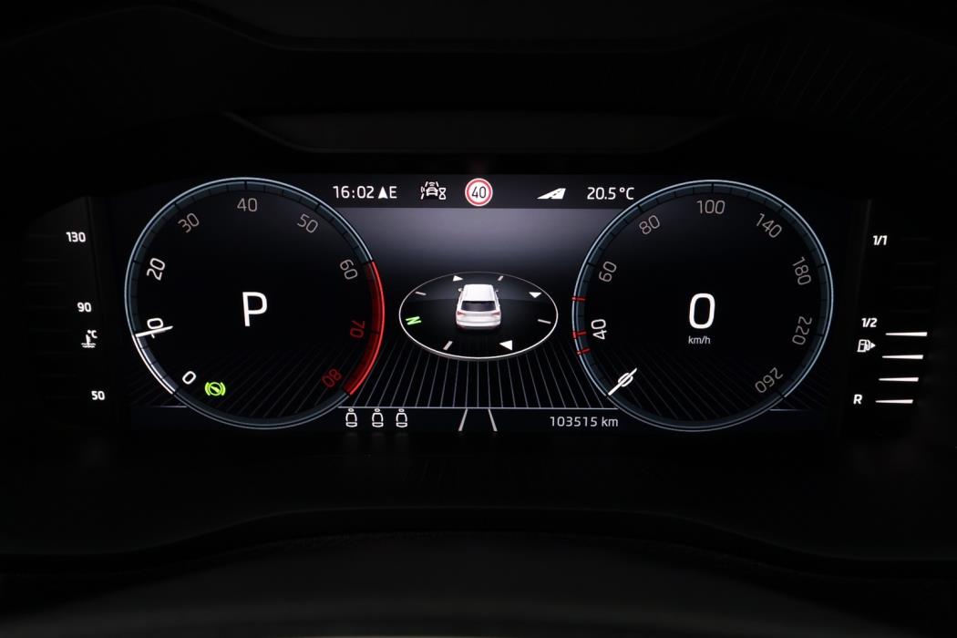 SKODA Karoq 2023