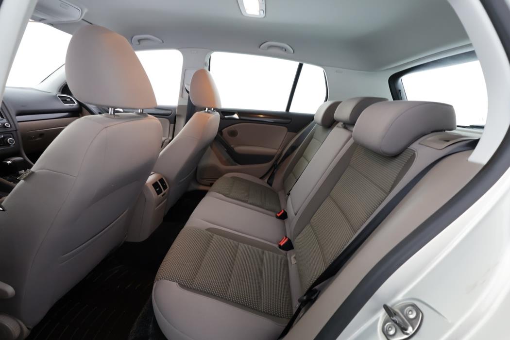 VOLKSWAGEN Golf 2011