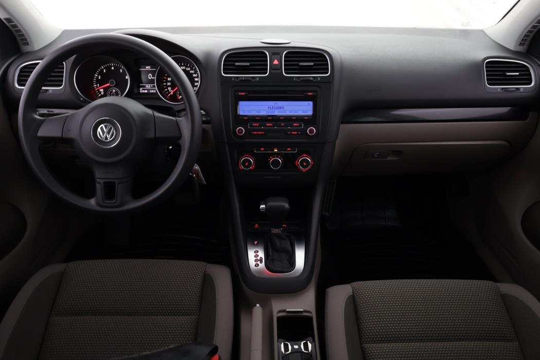 VOLKSWAGEN Golf 2011