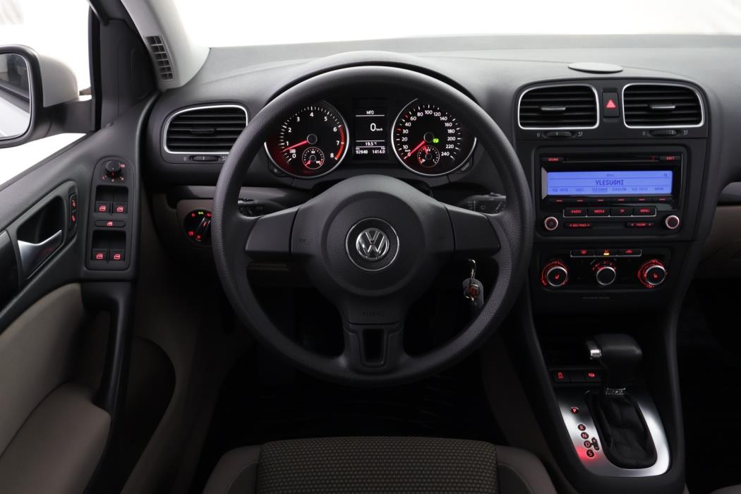 VOLKSWAGEN Golf 2011