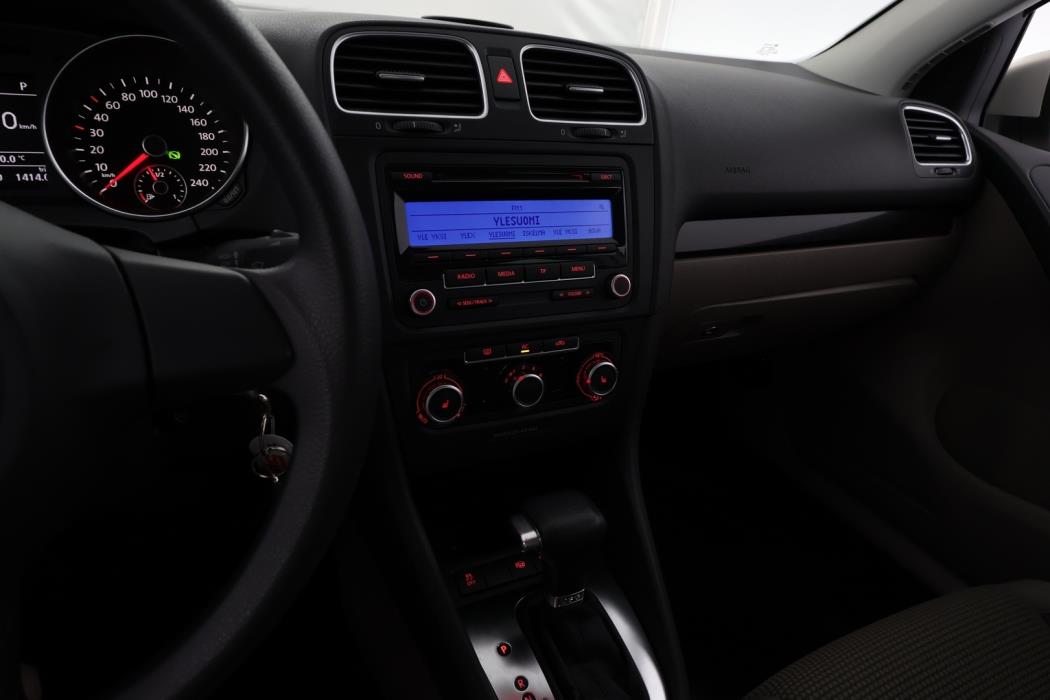 VOLKSWAGEN Golf 2011