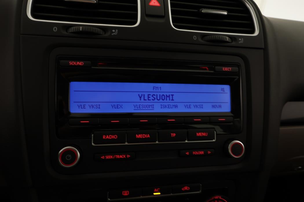 VOLKSWAGEN Golf 2011