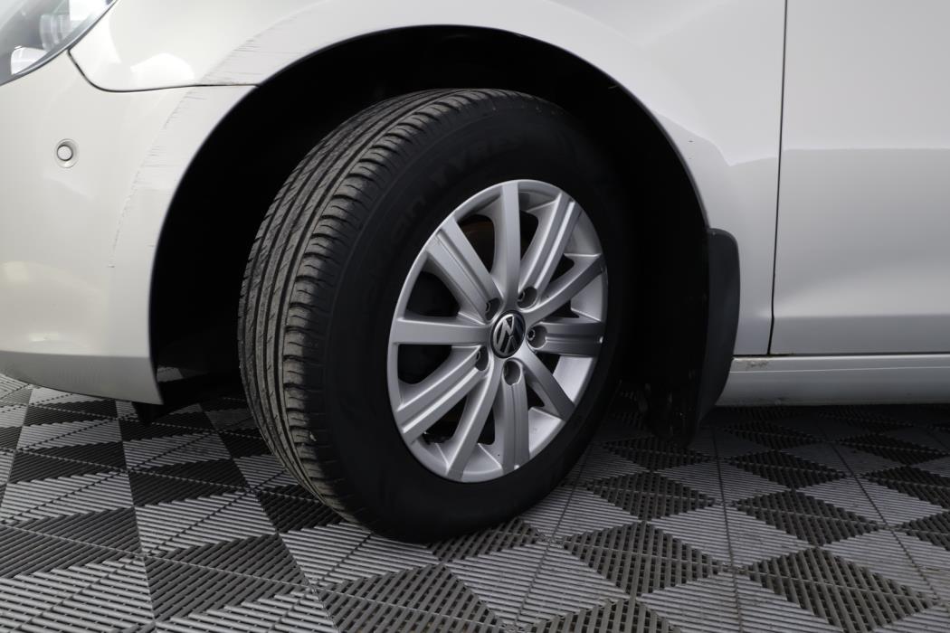 VOLKSWAGEN Golf 2011