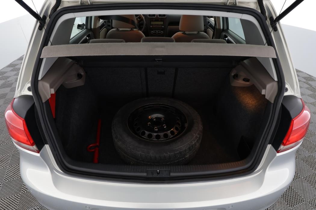 VOLKSWAGEN Golf 2011