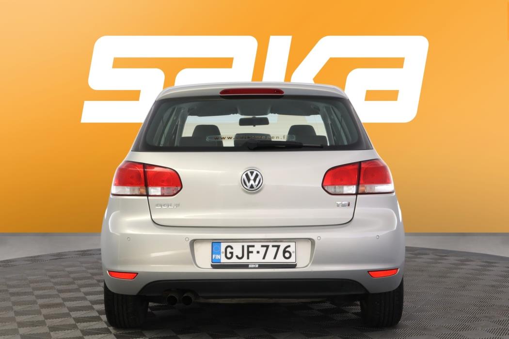 VOLKSWAGEN Golf 2011