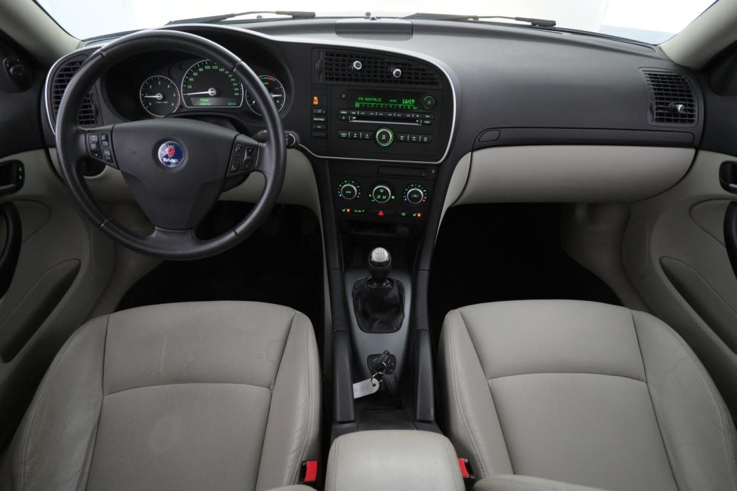 SAAB 9-3 2011