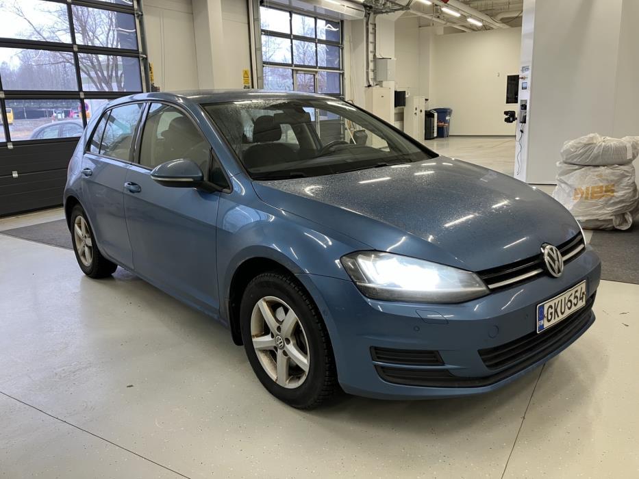 VOLKSWAGEN Golf 2013