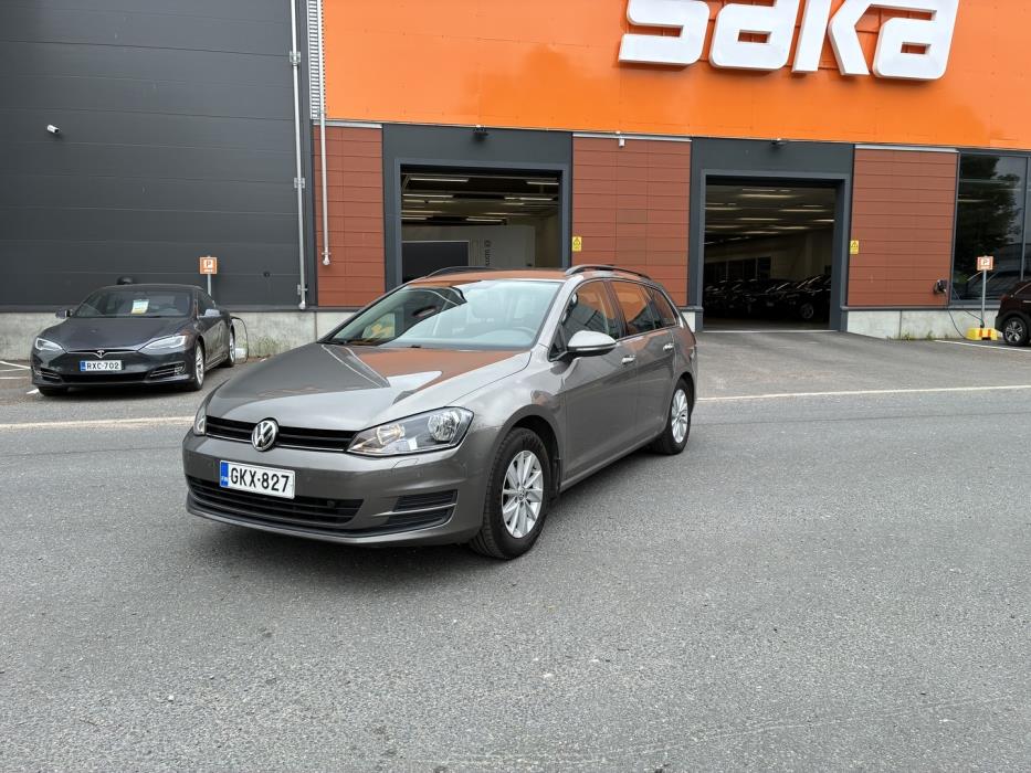 VOLKSWAGEN Golf 2014