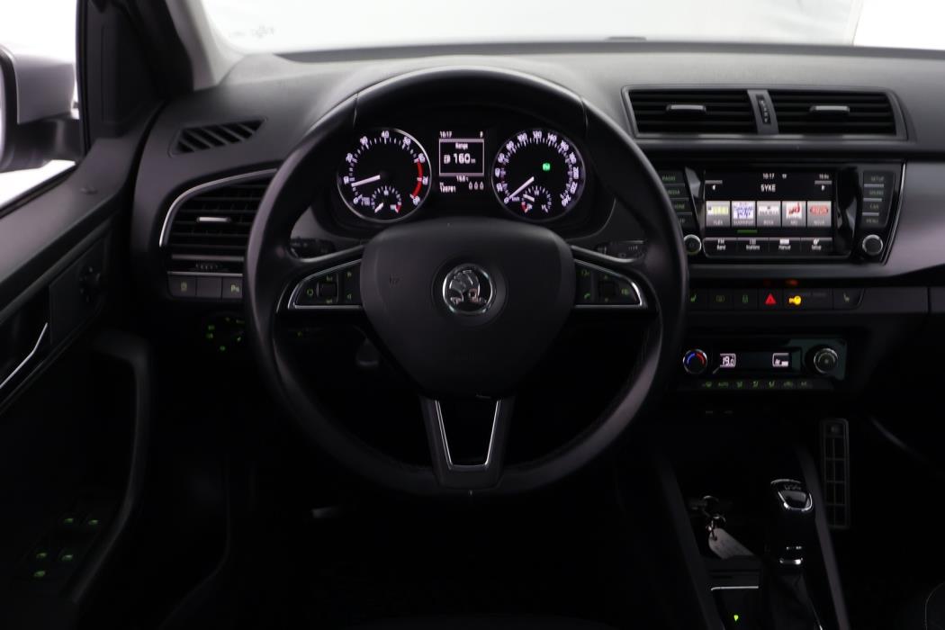 SKODA Fabia 2015