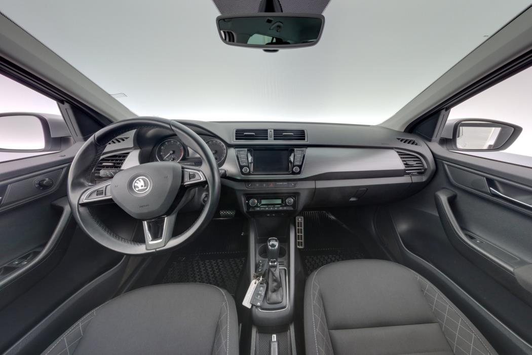 SKODA Fabia 2015