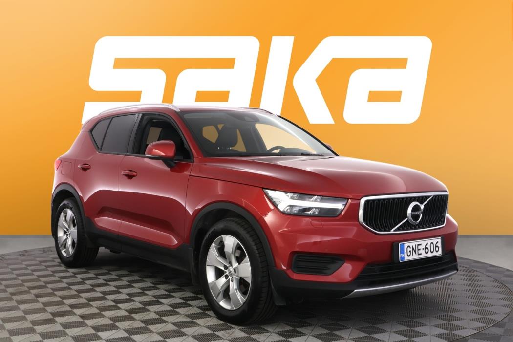 VOLVO XC40 2019