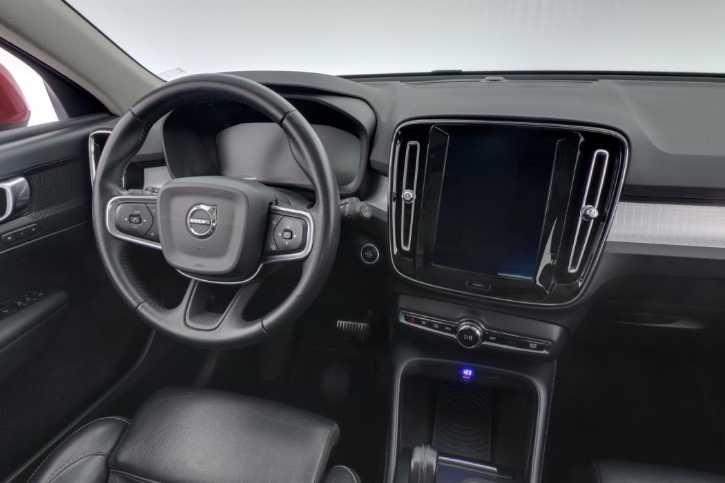 VOLVO XC40 2019