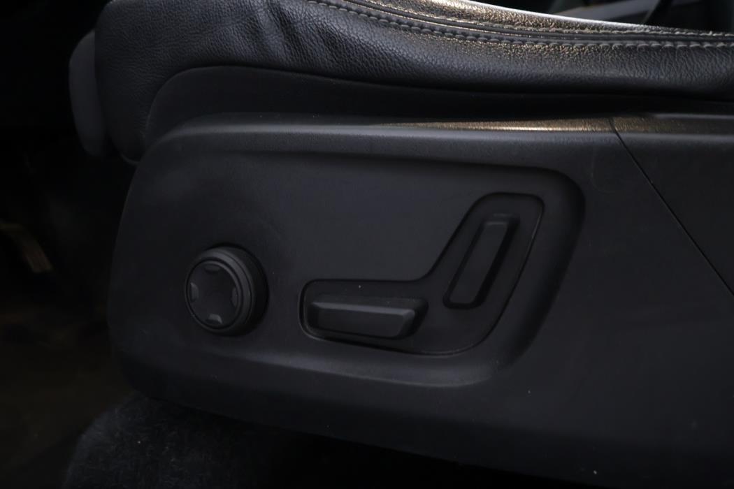VOLVO XC40 2019