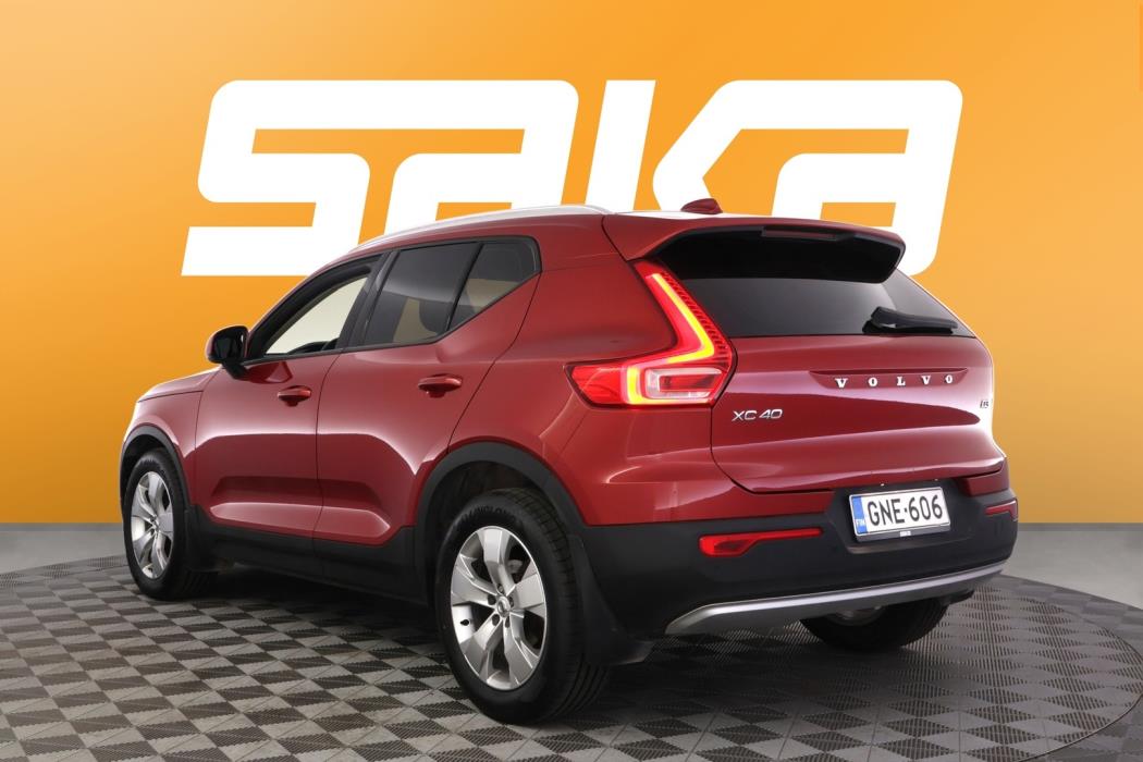 VOLVO XC40 2019